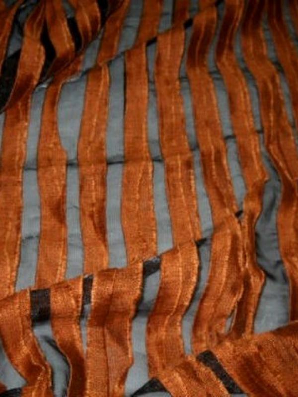 Organza noir franges caramel 3 