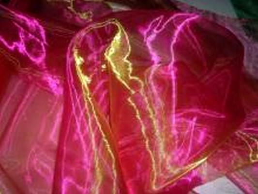 Organza rose jaune changeant 1