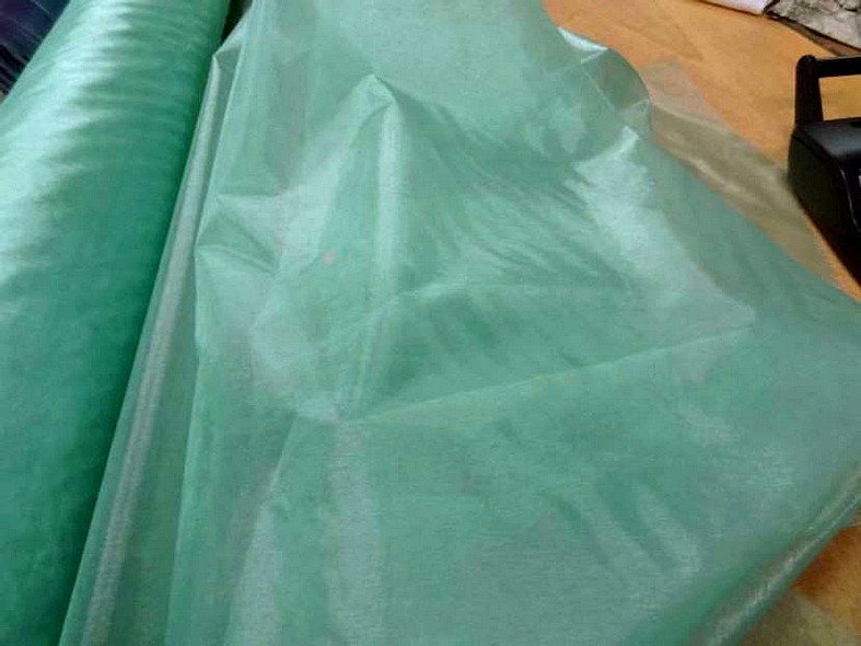 Organza vert menthe glaciale 1
