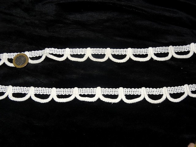 Passe ruban corde blanc casse 1