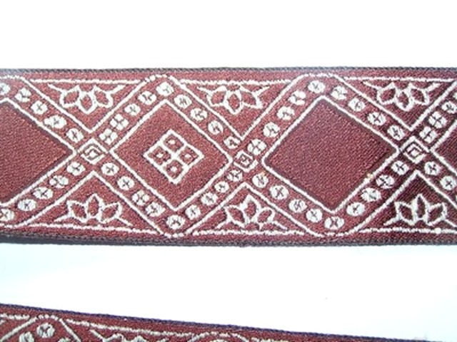 Passementerie ameublement ton marron cuivre losanges 3 1