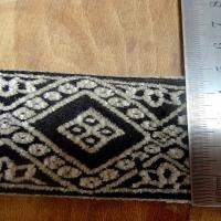 Passementerie ameublement ton noir losanges 2