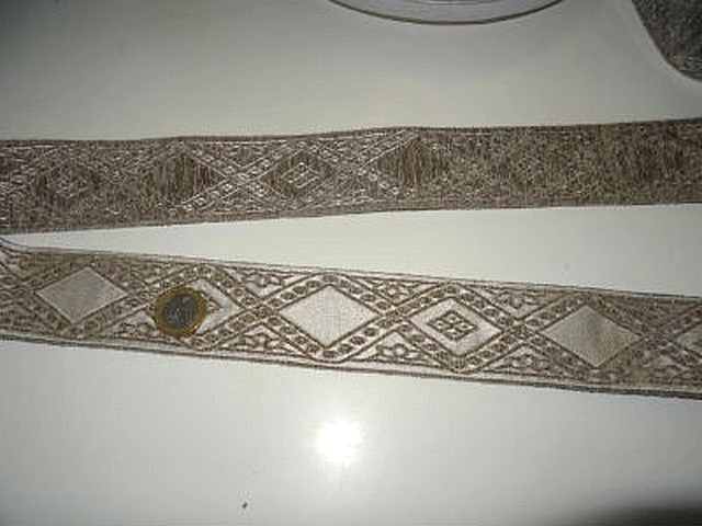 Passementerie epaisse losange grege taupe 1