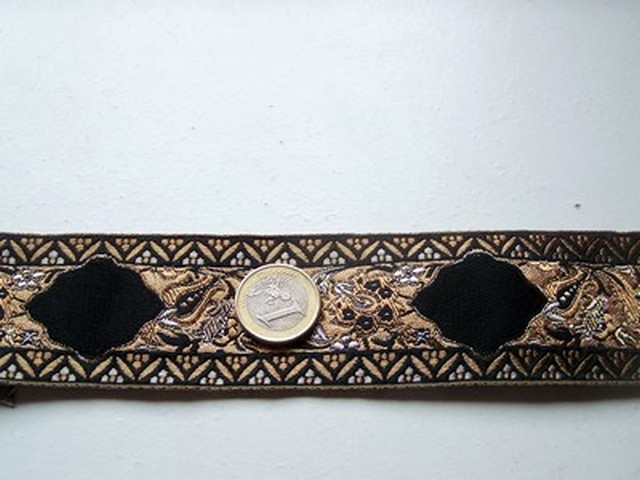 Passementerie frise de cachemire beige or noir 2