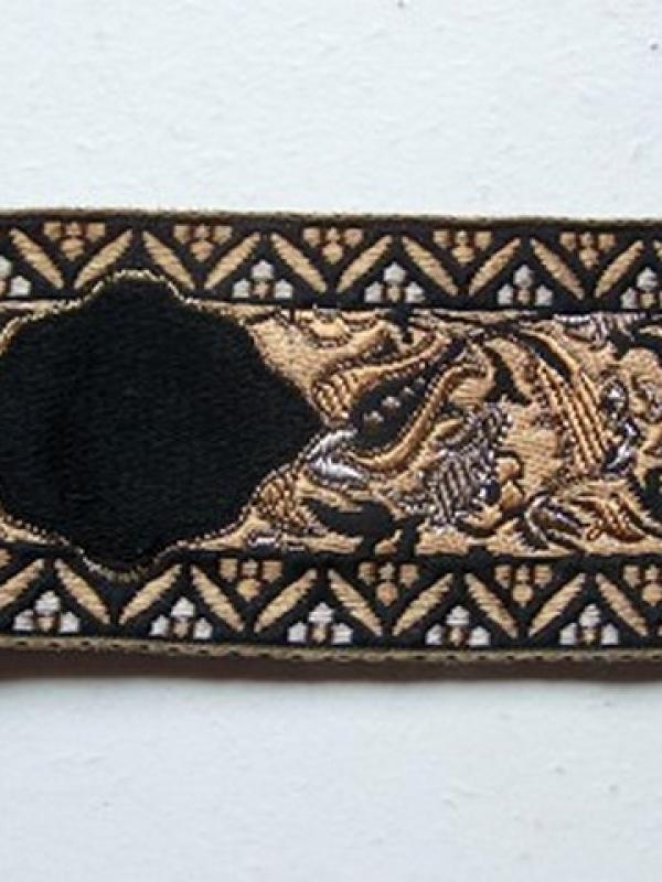 Passementerie frise de cachemire beige or noir 3 