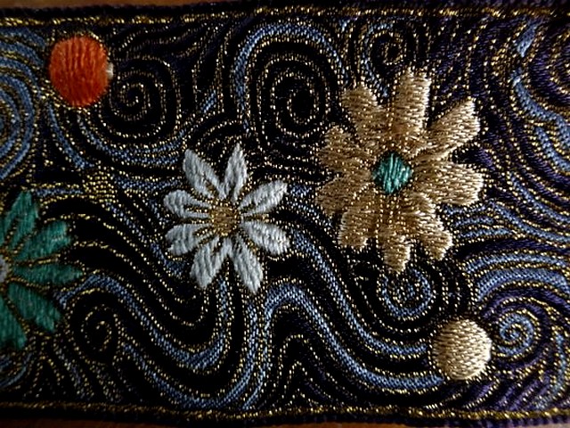 Passementerie galaxie fleurs 2