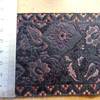 Passementerie noire et prune fleurie 2 