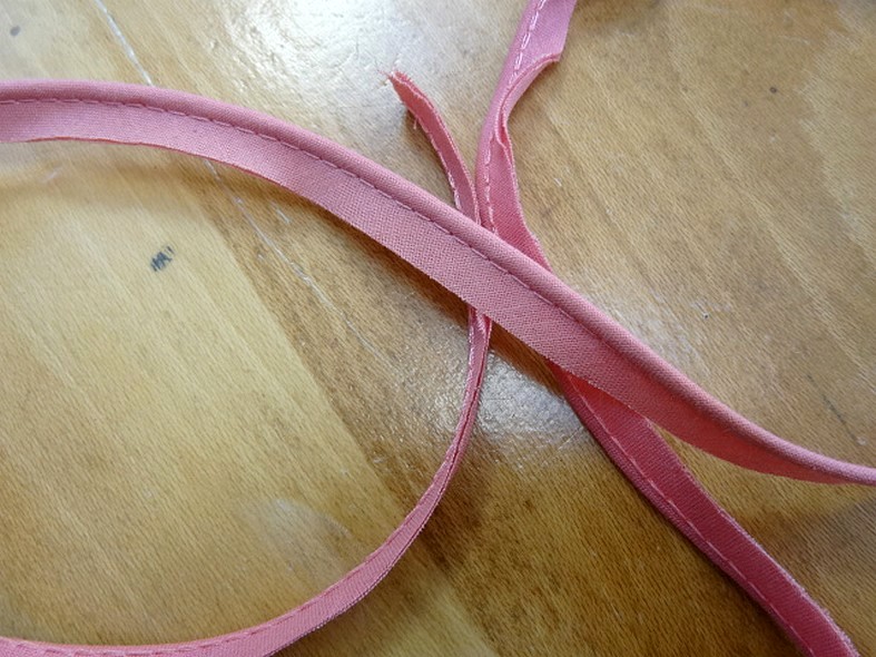 Passepoil tous textiles rose chaud 2