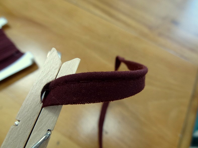 Passepoil tout textiles rouge bourgogne 3 mm 1