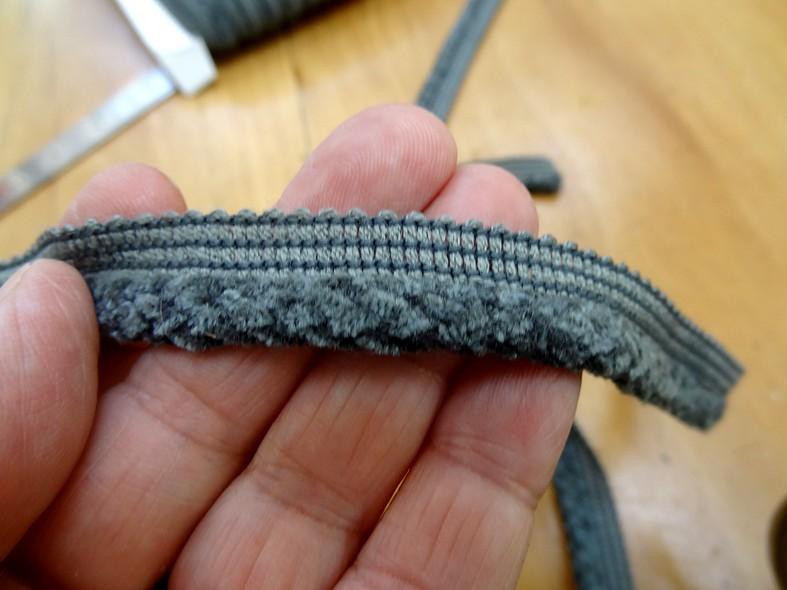 Passepoil velours gris souris 3 1