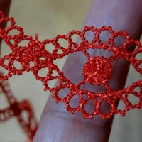 Petite guipure medaillons croises rouge cardinal 7 