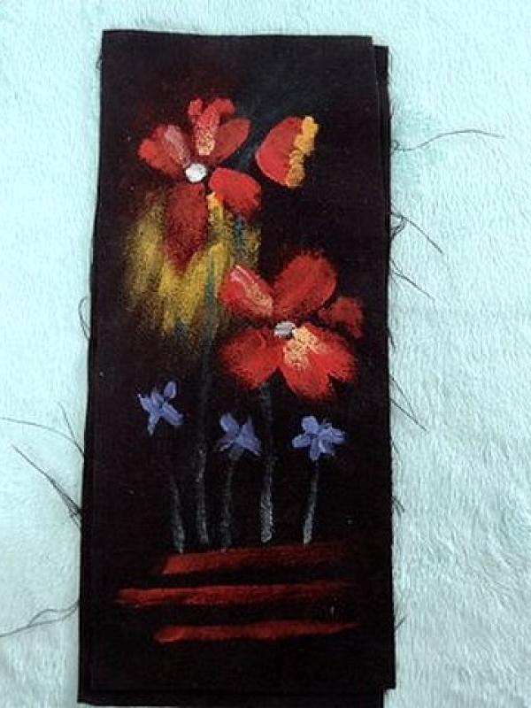 Piece patchwork en suedine noire peint a la main 1 