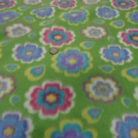 Polaire doudou vert prairie enfant motif fleurs 