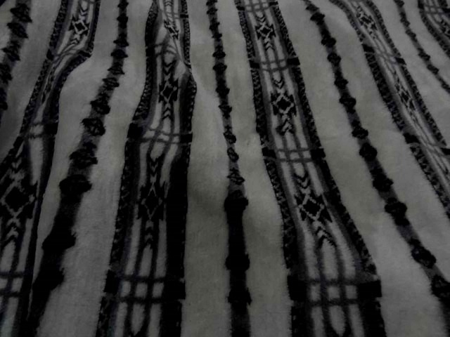 Polaire epaisse imprime gris noir