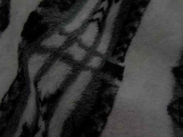 Polaire epaisse imprime gris noir9