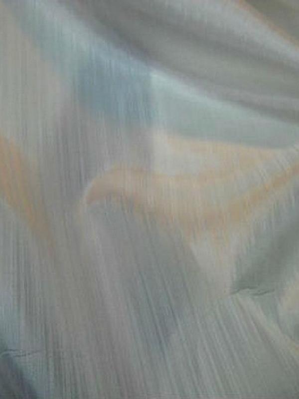 Polyester blanc casse rayures satinees mates 1 