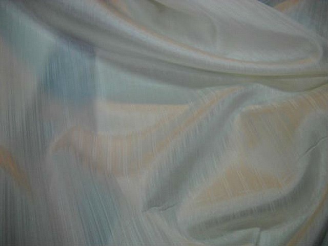 Polyester blanc casse rayures satinees mates 3 