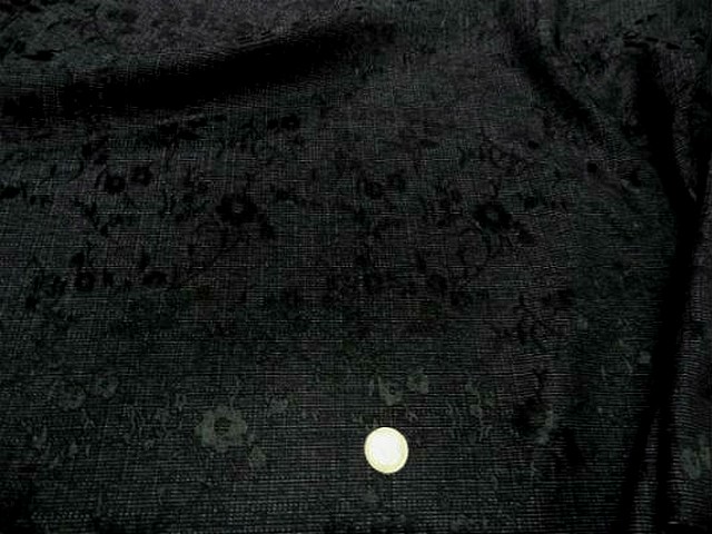 Polyester coton noir chambray fleurs satinees 2 