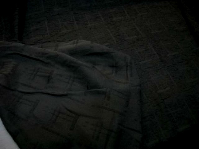 Polyester et resille noir encolles motif craquele 2