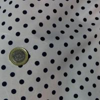 Polyester fin satine blanc pois noirs 3 