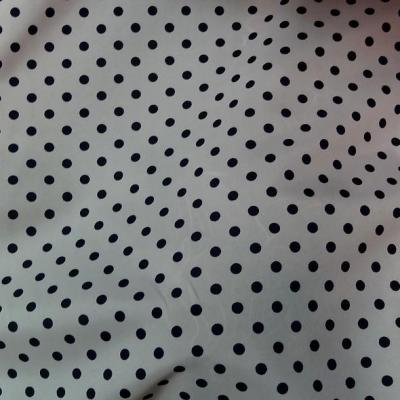 Polyester fin satine blanc pois noirs 4 