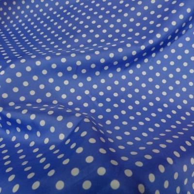 Polyester fin satine bleuet pois blancs 2 