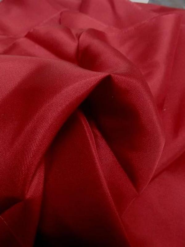 Ponge de soie rouge bordeaux 2