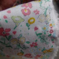 Popeline coton blanc fleurs acidulees 1 