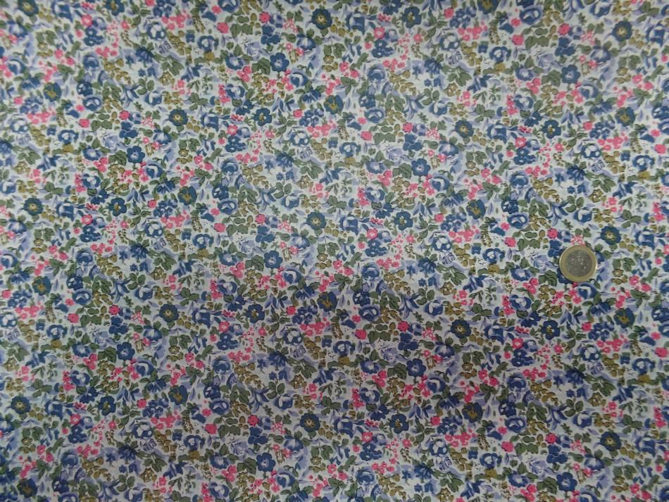 popeline coton blanche imprimé liberty fleurs bleu ,kaki,rose