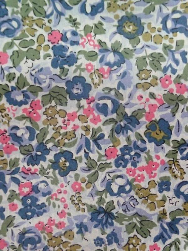 popeline coton blanche imprimé liberty fleurs bleu ,kaki,rose