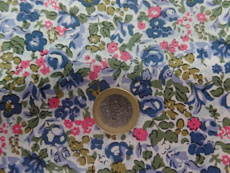 popeline coton blanche imprimé liberty fleurs bleu ,kaki,rose