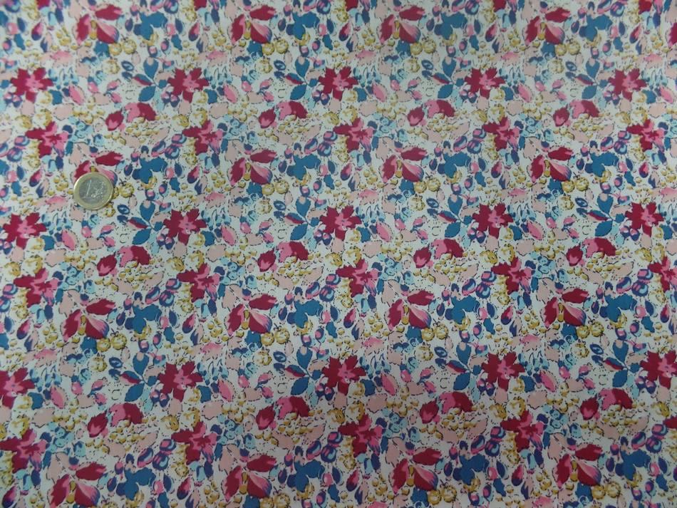 popeline coton blanche imprimé liberty fleurs bordeaux ,bleu ,jaune