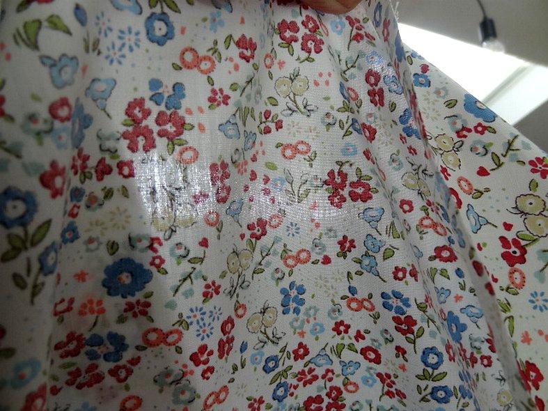 Popeline coton fond blanc fleurettes ninon 1