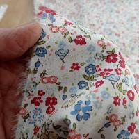 Popeline coton fond blanc fleurettes ninon 5 