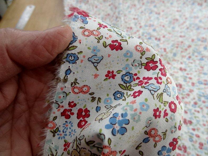 Popeline coton fond blanc fleurettes ninon 5