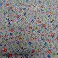 Popeline coton fond gris perle fleurs pretty 3 