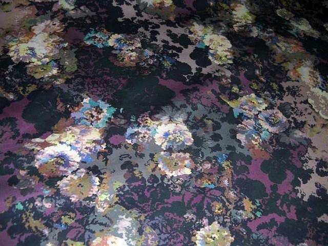 bengaline coton lycra noir prune motif oeillets 1