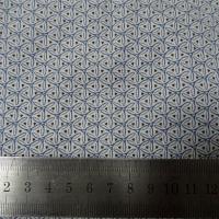 Popeline coton petits motifs fond blanc casse 4