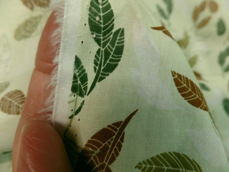 Popeline coton vert clair tilleul motif feuillage 1