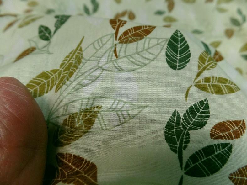 Popeline coton vert clair tilleul motif feuillage 3