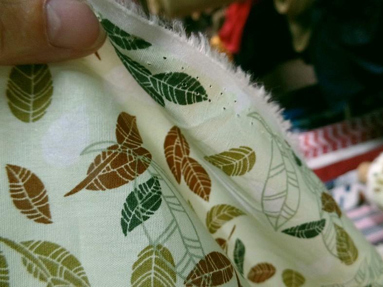 Popeline coton vert clair tilleul motif feuillage 4