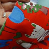 Popeline fond rouge motif animaux 1