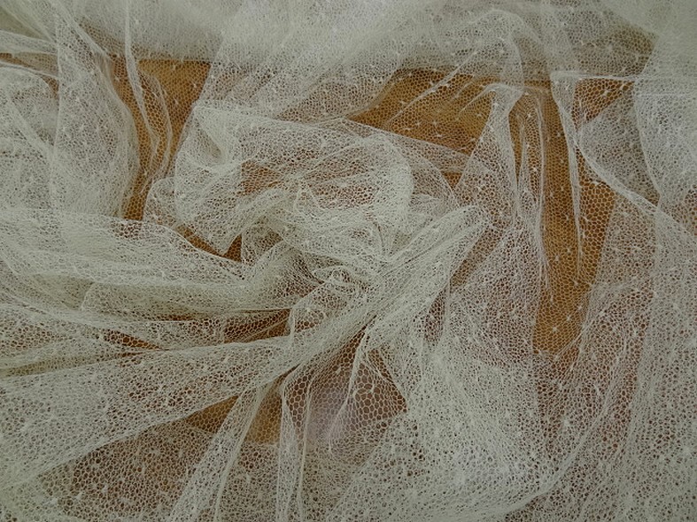 Resille blanc casse a plumetis 1