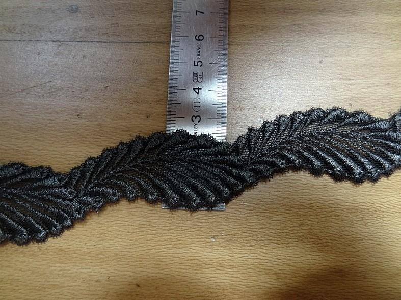 Resille brodee gris souris feuillage 3