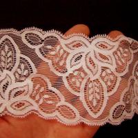 Resille dentelle rose porcelaine 3