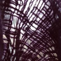 Resille lycra noire et laine angora prune cousu facon geometrique 6 