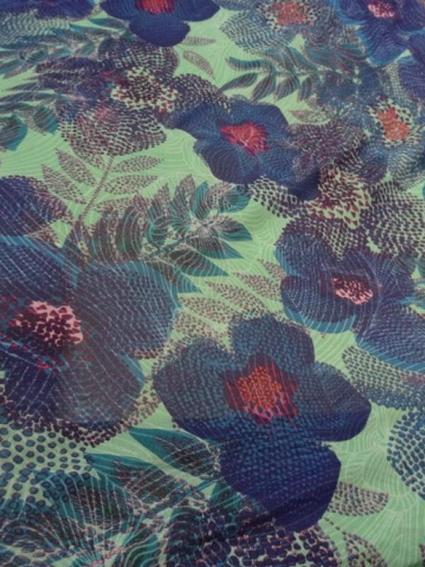 Resille motif fleurs tropicales teinte opale violet bleu canard 1 
