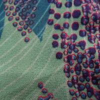 Resille motif fleurs tropicales teinte opale violet bleu canard 4 