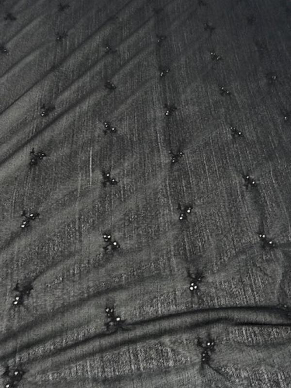 Resille mousse noire fleurs brodees ton sur ton 6 