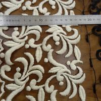 Resille noire seche brodee embase blanc casse 2